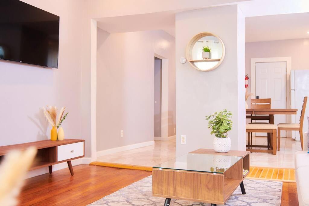 Cozy Apartment 1St 10Min Walk Downtown And City View Providence Exterior foto