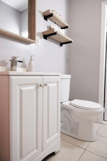 Cozy Apartment 1St 10Min Walk Downtown And City View Providence Exterior foto